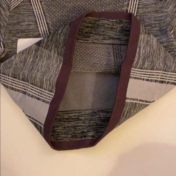 Athleta impact workout crop tee gray XS NWT - Picture 7 of 11